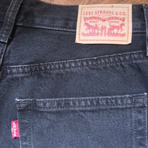 Women's Black Denim Jeans - Picture 12 of 13